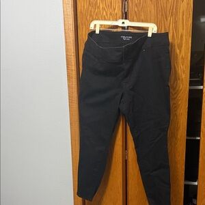 Maurices Classic Black jeans 20 short